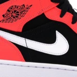 Meet your Posher, Karol